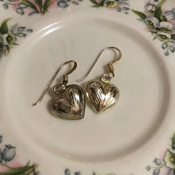 Vintage 1980’s 925 Sterling Silver Puffy Heart Earrings - Picture 1 of 3
